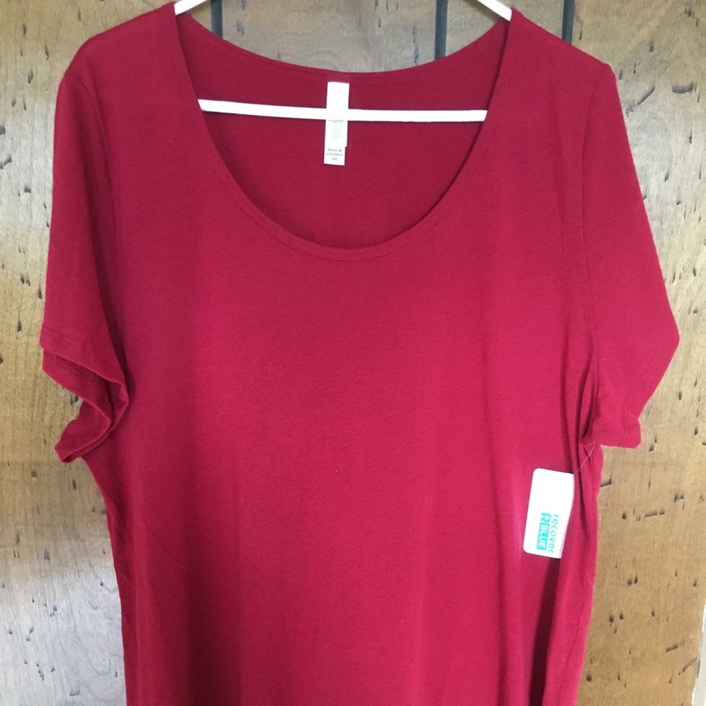 BNWT Lularoe Classic Tee 3XL